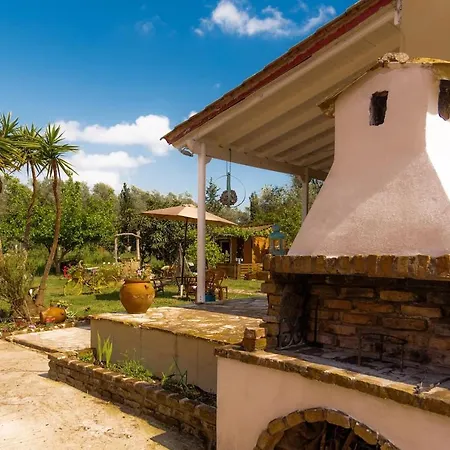 Yellow Bike House Apartman Lefkími