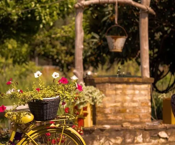 Yellow Bike House Lefkimmi (Corfu)