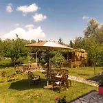 Yellow Bike House דירה